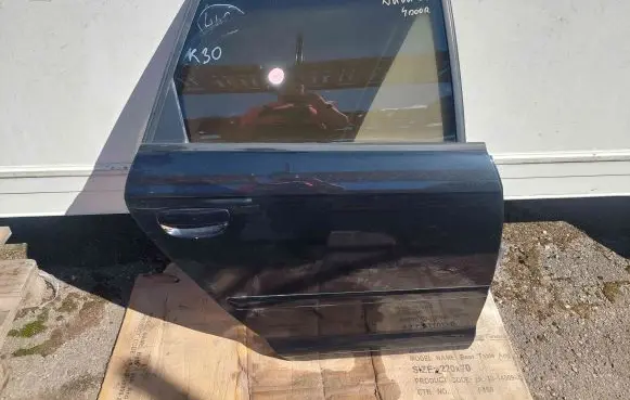 Audi A3 S3 8P Rear door