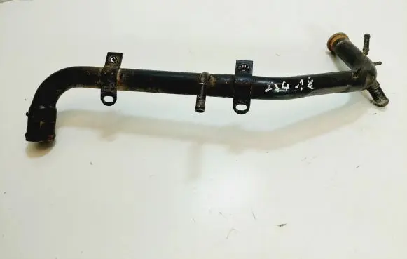 Audi A4 S4 B5 8D Engine coolant pipe/hose 050121071