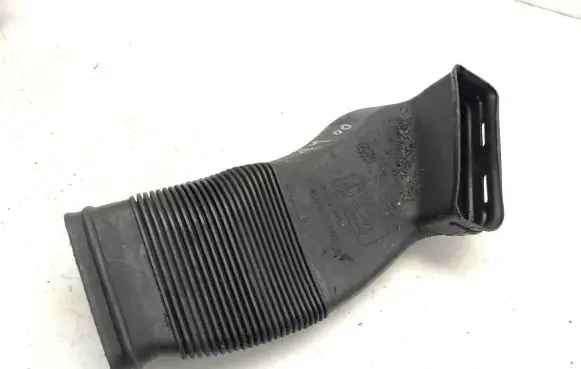 Audi A6 S6 C5 4B Air intake duct part 8D0129617E