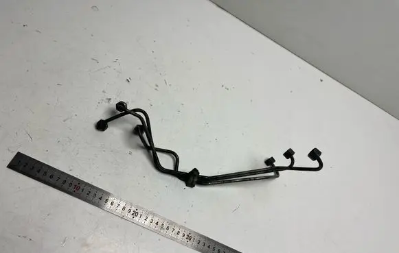 Audi A6 S6 C5 4B Fuel line pipe 