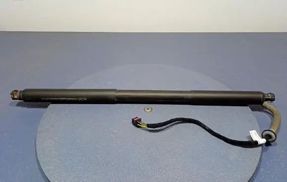Porsche Cayenne (92A) Tailgate/trunk/boot hinge 9Y0827851