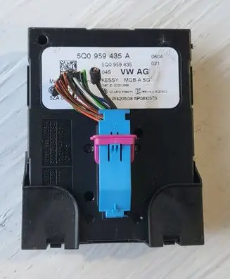 Volkswagen Golf Sportsvan Keyless (KESSY) go control unit/module 5Q0959435A 5Q1971303C CCAB12LP1890TX