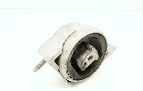 Mercedes-Benz Vaneo W414 Engine mount bracket 1682401218