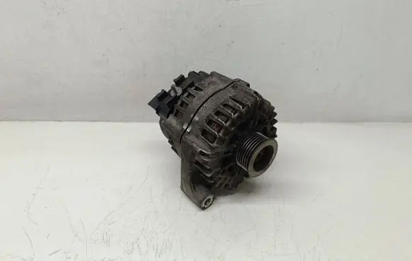 BMW 1 E81 E87 Generator/alternator 7802261 FG18S019 2543461C