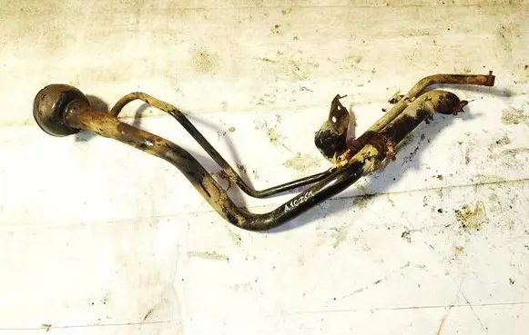 Nissan Primera Fuel tank filler neck pipe 