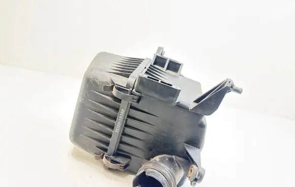 KIA Ceed Air filter box 281001H300