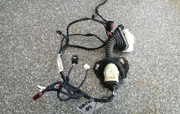 Jeep Grand Cherokee Front door wiring loom P68136763AD