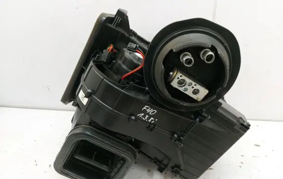 BMW 1 F40 Interior heater climate box assembly 99871295