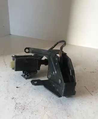 Tailgate/trunk/boot lock/catch/latch