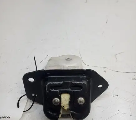 Nissan Leaf I (ZE0) Tailgate/trunk/boot lock/catch/latch