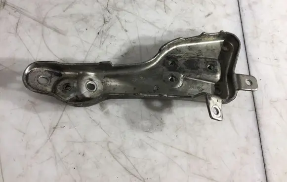 Mercedes-Benz E W212 Engine mounting bracket A6510901041