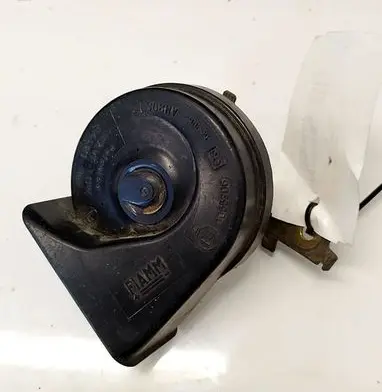 Toyota Corolla E120 E130 Horn signal E30055306