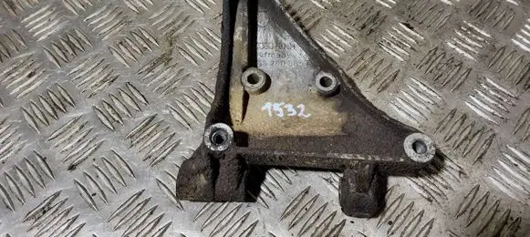 Audi A6 S6 C5 4B Engine mounting bracket 059260885F
