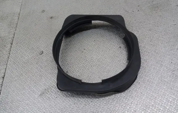 Volkswagen Touareg I Front door speaker cover trim 7L6035217