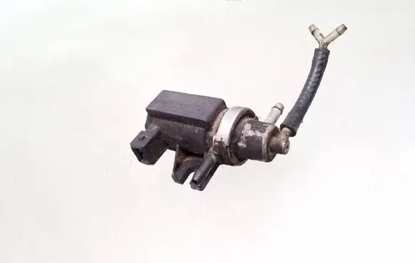 Volkswagen PASSAT B5 Turbo solenoid valve 1h0906627a