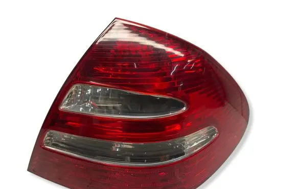 Mercedes-Benz E W211 Rear/tail lights A2118200464