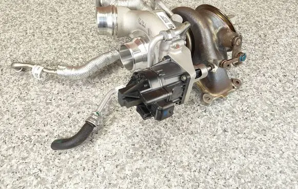 BMW 3 G20 G21 Turbo 8631902 8662071
