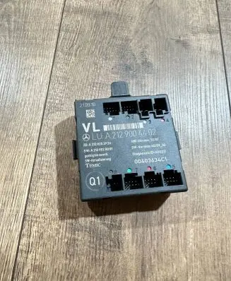 Mercedes-Benz E W212 Door control unit/module A2128203926 A2129004402
