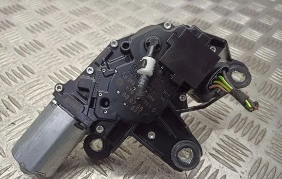 Volkswagen Touran I Wiper motor 1T0955711C