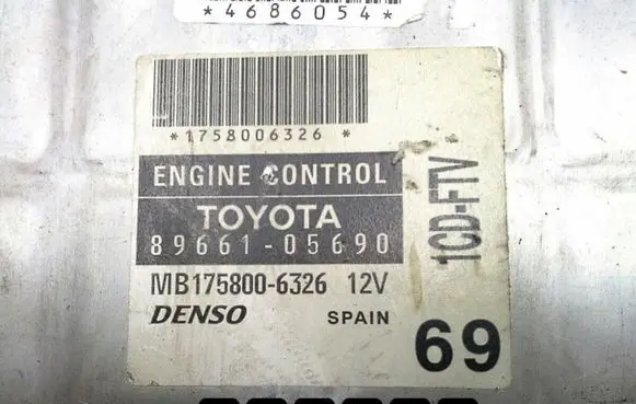 Toyota Avensis T250 Engine control unit/module 89661-05690