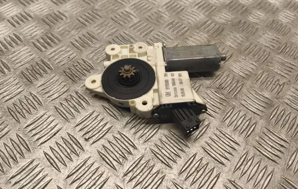Opel Signum Front door window regulator motor 0130822012