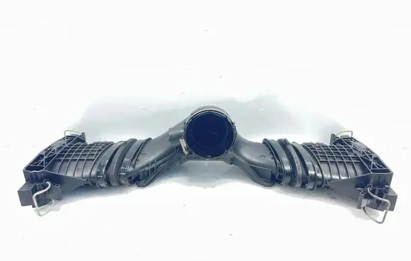Mercedes-Benz E C207 W207 Turbo air intake inlet pipe/hose A6420900142
