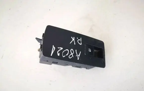 Opel Insignia A Electric window control switch 13301886