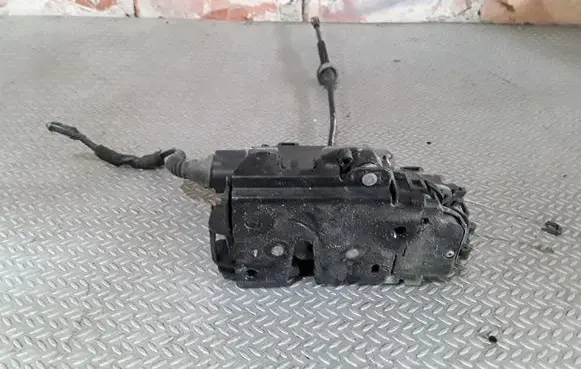 Seat Ibiza III (6L) Front door lock 15AMC3B1