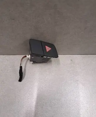 Audi Q3 8U Hazard light switch 8U2941509A