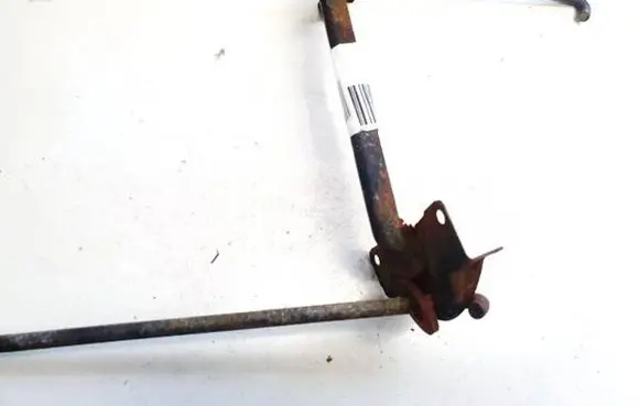 Mitsubishi Pajero Sport I Battery bracket 