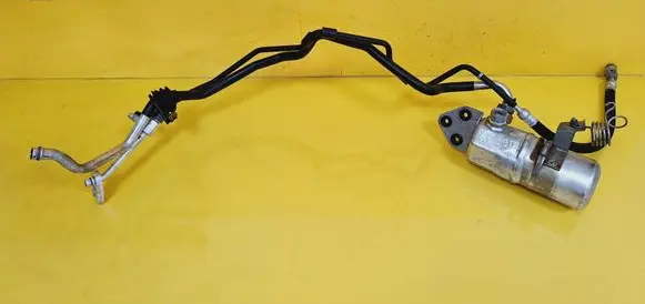 Volkswagen PASSAT B5 Air conditioning (A/C) pipe/hose 8D1260712N 8D0820193