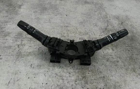 Hyundai i20 (PB PBT) Wiper turn signal indicator stalk/switch 