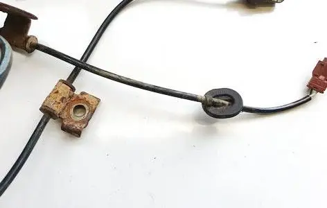 Subaru Legacy ABS brake wheel speed sensor 27540AE020