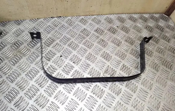 Skoda Octavia Mk3 (5E) Fuel tank mounting bracket 5Q0201656F