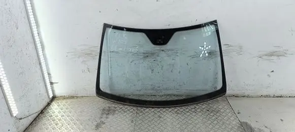 Mercedes-Benz CLK A209 C209 Front windscreen/windshield window 43R002025