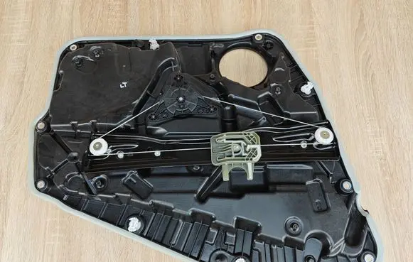 BMW X4 G02 Rear window lifting mechanism without motor 7417371 5A5C895