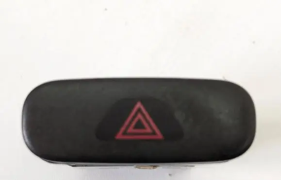 Volvo S70 V70 V70 XC Hazard light switch 9459071 99W16B