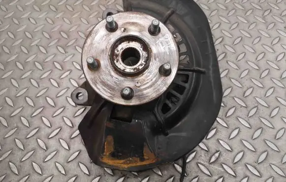 Lexus ES 250 - 300 - 330 Front wheel hub