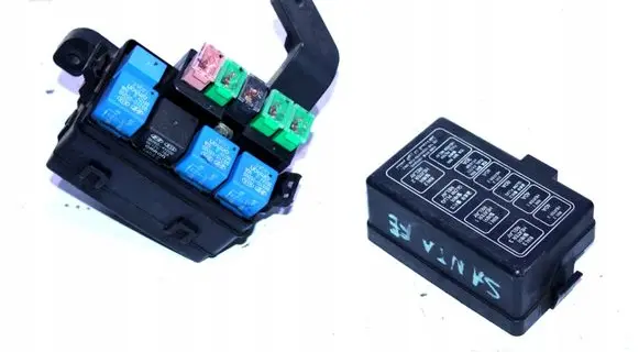 Hyundai Santa Fe Fuse module 911162B010