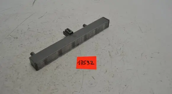 Toyota Verso Third/center stoplight 89076252 8157005100