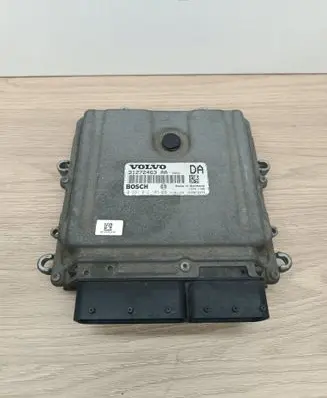 Volvo XC90 Engine control unit/module 31272463A 1039S18372 0281012103