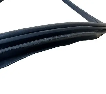 Dodge Durango Rubber seal rear door 
