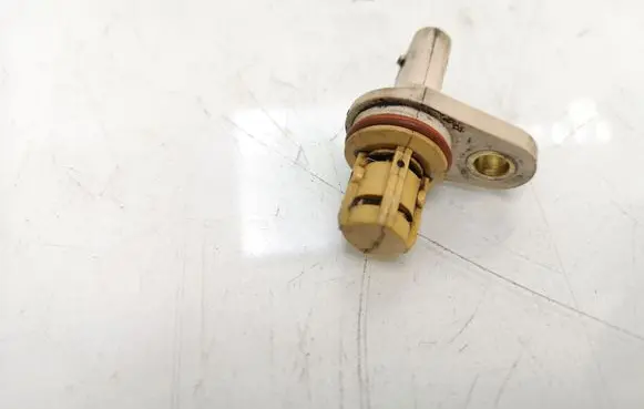 Opel Corsa D Camshaft position sensor 55566932