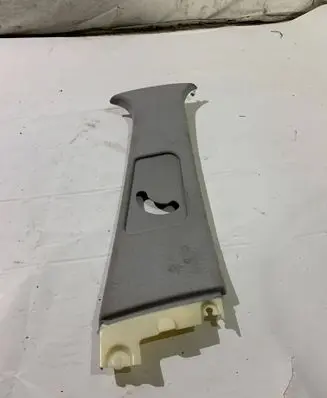 BMW 5 E39 (B) pillar trim (bottom) 8227596