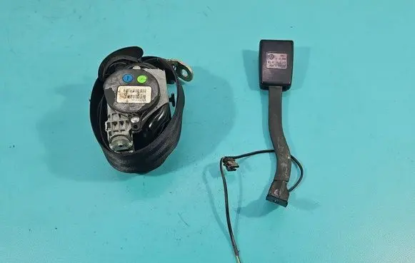 Volkswagen Jetta V Front seatbelt 1K4857705E IMPRK1511876