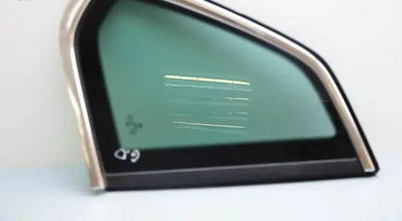 Volkswagen Tiguan Rear side window 5NA845042P