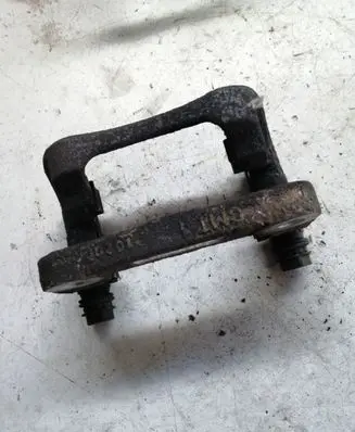 Opel Insignia A Brake caliper pad carrier rear 