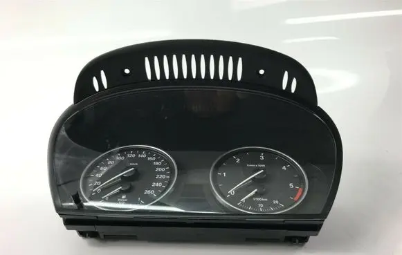BMW 5 E60 E61 Speedometer (instrument cluster) 9153757 S1158