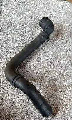 Volkswagen Tiguan Air intake hose/pipe 7N0122073T