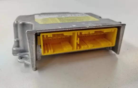 Mercedes-Benz B W245 Airbag control unit/module A16982021852708147